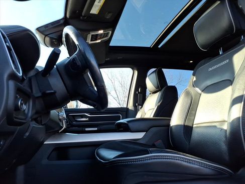 Certified 2019 RAM 1500 Laramie image 23