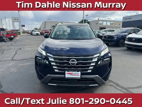Used 2025 Nissan Rogue SL w/ SL Premium Package AWD/4WD image 4