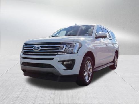 Used 2021 Ford Expedition Max XLT image 7