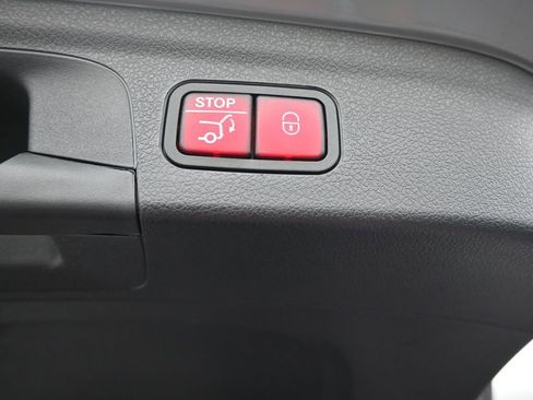 Used 2024 Mercedes-Benz GLE 450 4MATIC image 16