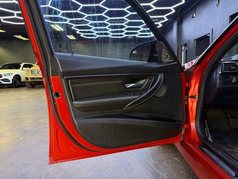 Used 2015 BMW M3 RWD image 12