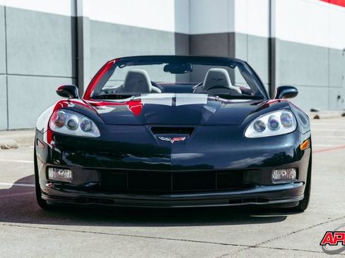 Used 2013 Chevrolet Corvette 427 w/ 1SB Preferred Equipment Group RWD image 13