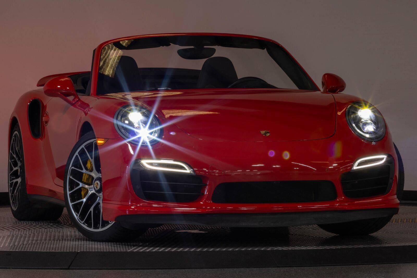 Used 2015 Porsche 911 Turbo S AWD/4WD image 38