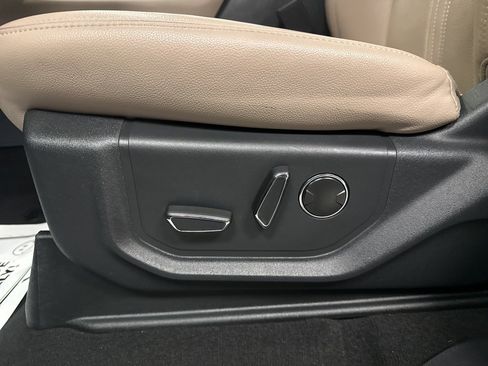 Certified 2024 Ford Expedition Max Limited image 19