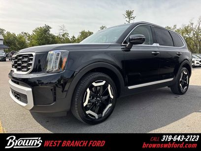 Used 2024 Kia Telluride S w/ S Sunroof Package