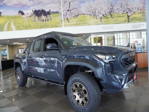 New 2026 Toyota Tacoma 4x4 Double Cab Hybrid image 1