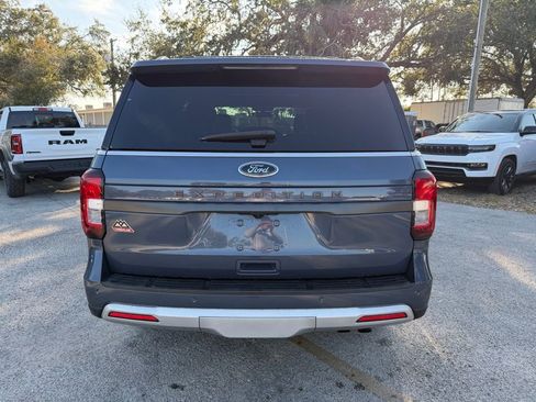 Used 2022 Ford Expedition Timberline image 5