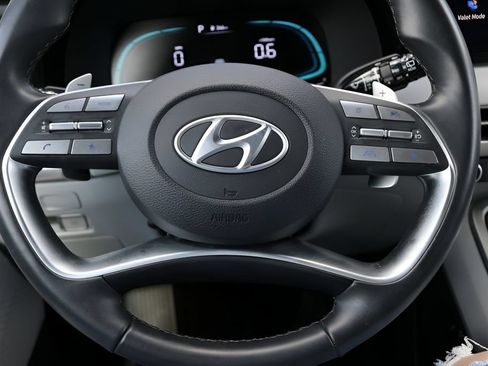Used 2025 Hyundai Palisade SEL FWD image 23