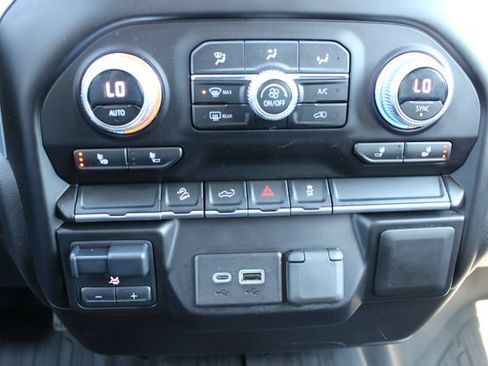 Used 2023 GMC Sierra 2500 SLE w/ SLE Value Package; AWD/4WD image 26