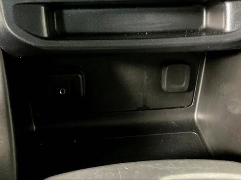 Used 2019 Chevrolet Colorado LT image 33