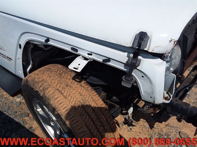 Used 2012 Jeep Wrangler Unlimited Sahara w/ Dual Top Group AWD/4WD image 22