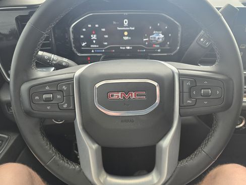 Used 2024 GMC Sierra 1500 SLE image 12