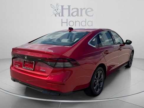 Certified 2025 Honda Accord EX-L image 5