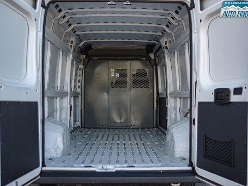 Used 2018 RAM ProMaster 2500 w/ Interior Convenience Group image 25