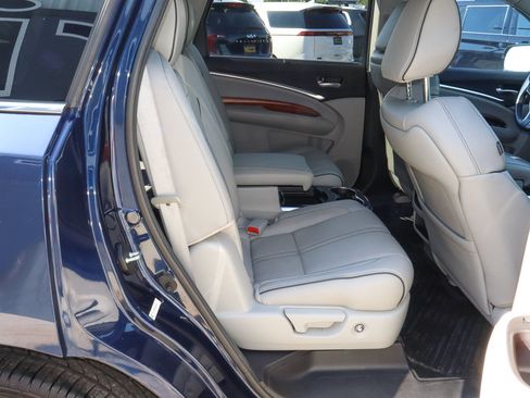 Used 2017 Acura MDX SH-AWD w/ Advance Package image 31