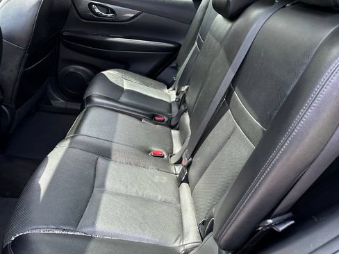 Used 2016 Nissan Rogue SL w/ SL Premium Package AWD/4WD image 10