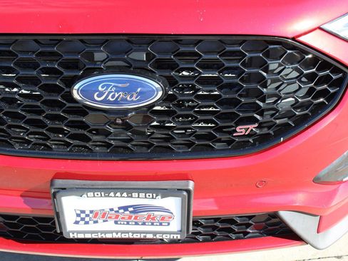 Used 2020 Ford Edge ST w/ Equipment Group 401A AWD/4WD image 13