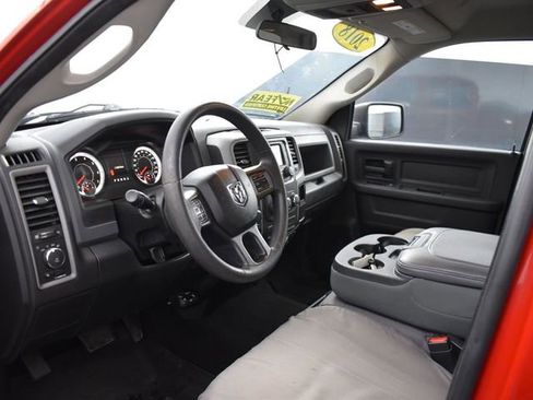 Used 2018 RAM 1500 Express w/ Express Value Package image 12