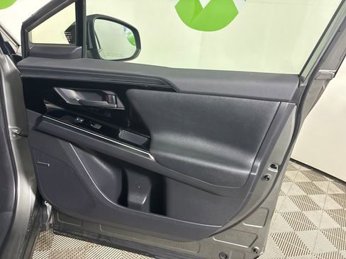 Certified 2023 Subaru Solterra AWD image 31