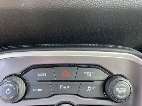 Used 2022 Dodge Challenger GT image 19