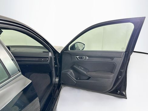 Used 2025 Honda Civic Sport image 30
