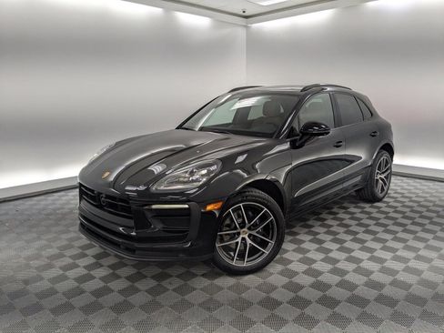 New 2026 Porsche Macan image 1