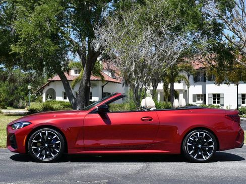 Used 2025 BMW M440i Convertible RWD image 28