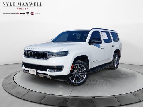 Used 2023 Jeep Wagoneer Series II w/ Premium Group I RWD image 1