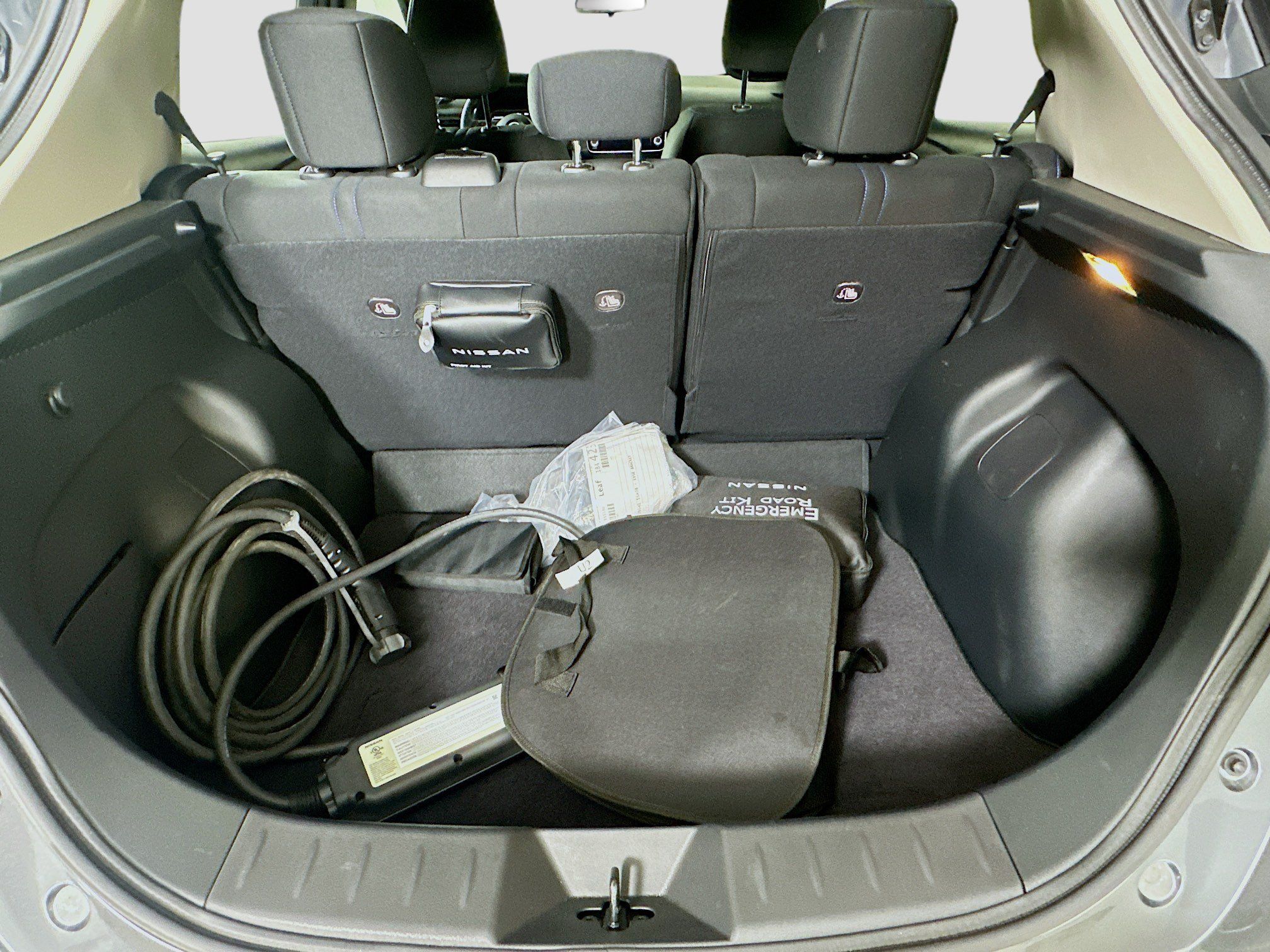 Used 2024 Nissan Leaf S FWD image 26