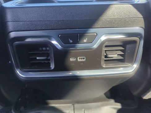 Certified 2025 Chevrolet Silverado 1500 High Country w/ High Country Premium Package AWD/4WD image 29