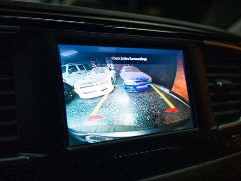 Used 2023 Chrysler Voyager LX FWD image 20