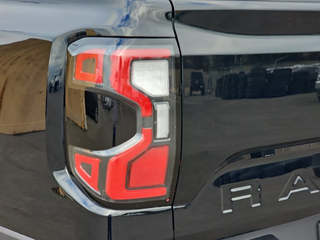 Used 2025 Ford Ranger Raptor AWD/4WD image 42