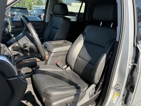 Used 2019 Chevrolet Tahoe LT RWD image 7