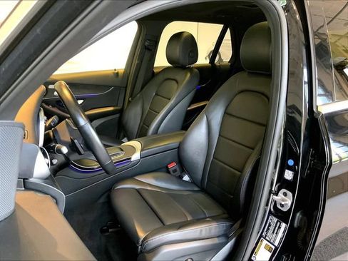 Used 2022 Mercedes-Benz GLC 300 4MATIC image 5