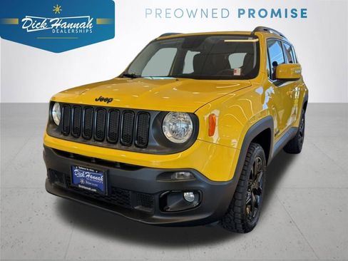 Used 2017 Jeep Renegade Altitude AWD/4WD image 1