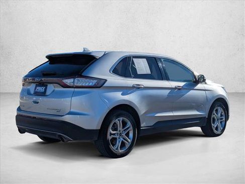 Used 2018 Ford Edge Titanium image 5