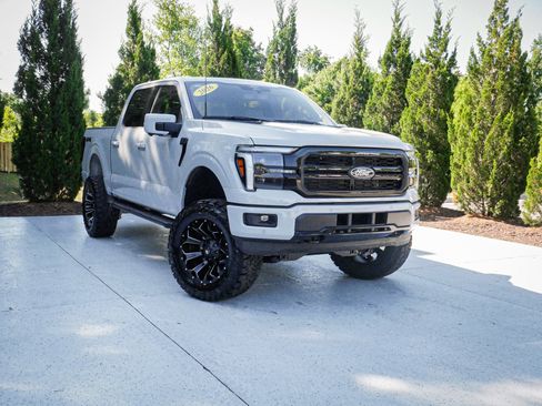 Used 2026 Ford F150 Lariat AWD/4WD image 2