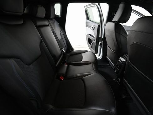 Used 2024 Jeep Compass Latitude image 26