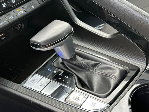 Used 2021 Hyundai Elantra SEL w/ Convenience + Premium Package FWD image 28