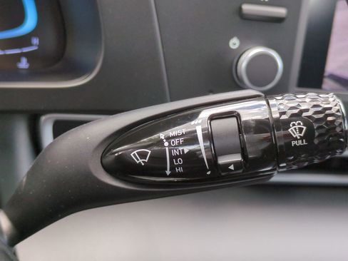 New 2025 Hyundai Elantra SE FWD image 26