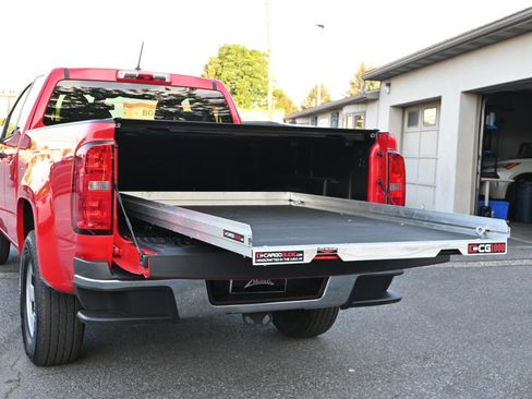 Used 2018 Chevrolet Colorado W/T w/ WT Convenience Package RWD image 2