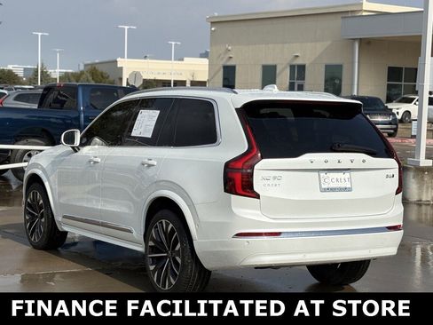 Certified 2025 Volvo XC90 B6 Plus image 5