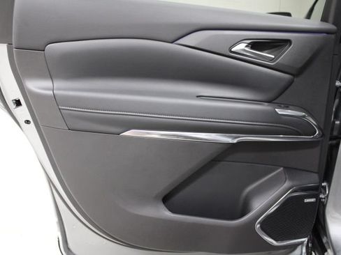 Used 2026 Chevrolet Traverse High Country w/ LPO, Floor Liner Package AWD/4WD image 22