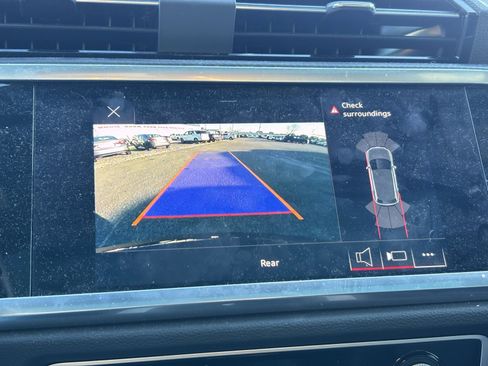 Used 2022 Audi Q3 2.0T Premium w/ Convenience Package image 7