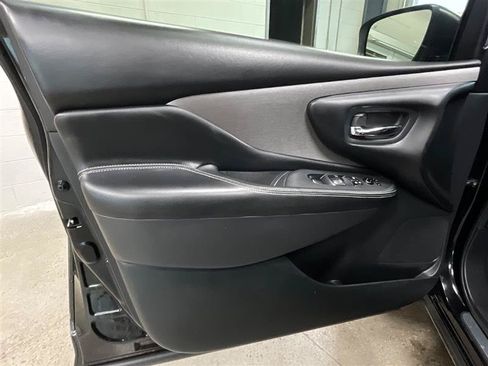 Used 2021 Nissan Murano SV AWD/4WD image 9