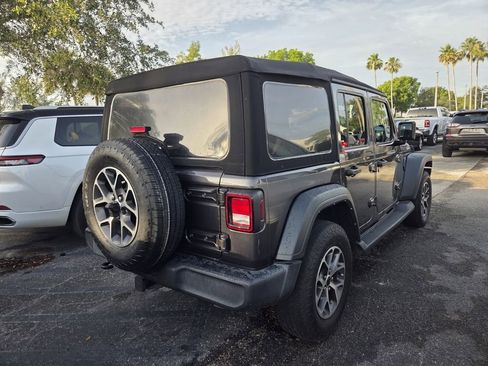Used 2024 Jeep Wrangler Unlimited Sport AWD/4WD image 5