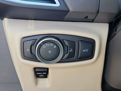 Used 2017 Lincoln MKX Select w/ Select Plus Package AWD/4WD image 23