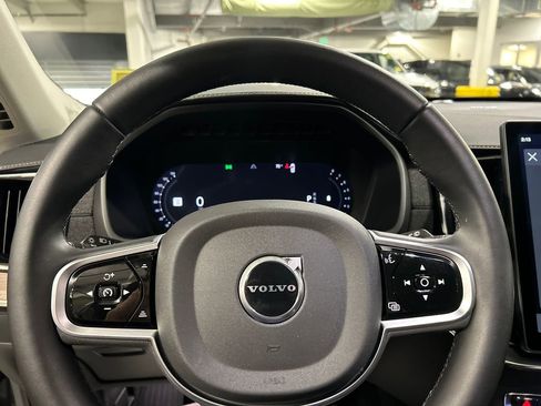 Used 2026 Volvo XC90 B6 Plus w/ Protection Package Premier AWD/4WD image 12