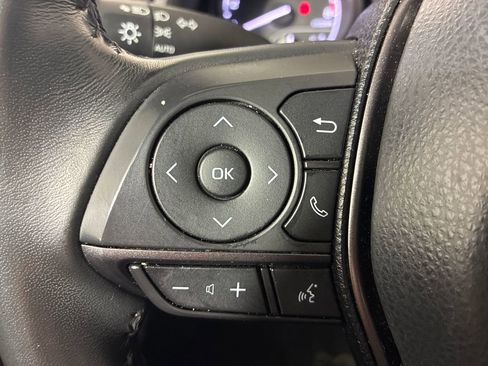 Used 2024 Toyota Camry SE image 16