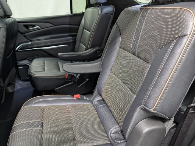 Used 2026 Chevrolet Traverse High Country w/ LPO, Floor Liner Package AWD/4WD image 13